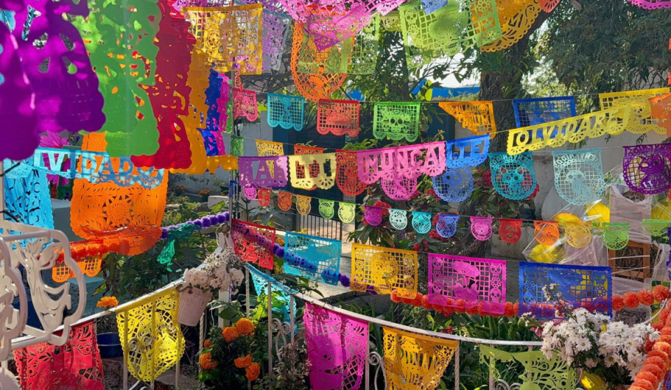 Papel picado, mini catrinas, and storytelling! There will be FREE Day of the Dead workshops in Chapultepec