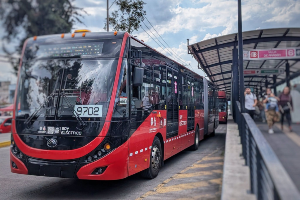 cierre estación 416 oriente metrobús
