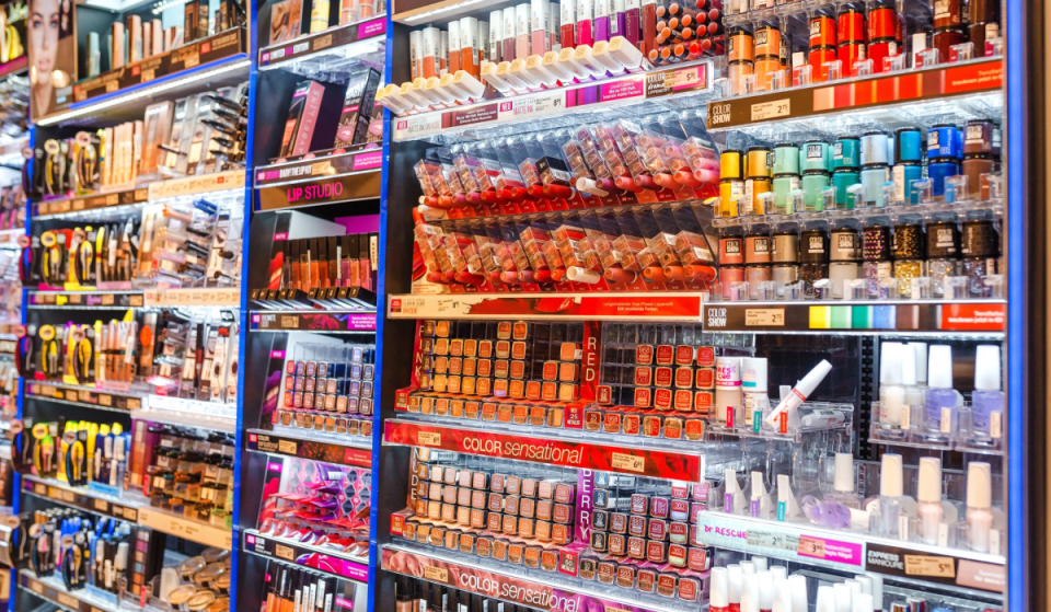 Countdown to the event with up to 80% off makeup: an outlet with over 2,000,000 beauty items is coming to Tlatelolco