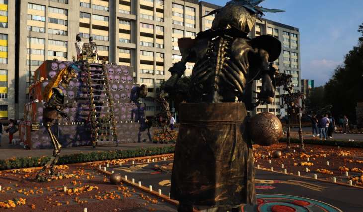 Day of the Dead Offerings 2026: 4.5-meter-tall figures in Tlatelolco and 10 community altars in Mexico City’s “Utopías”