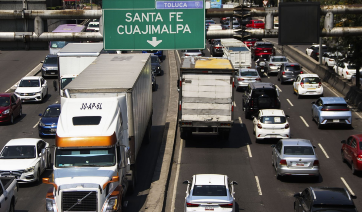 Cada persona pierde casi nueve días al año en el tráfico de CDMX: si va en transporte público la cifra sube a 10 días