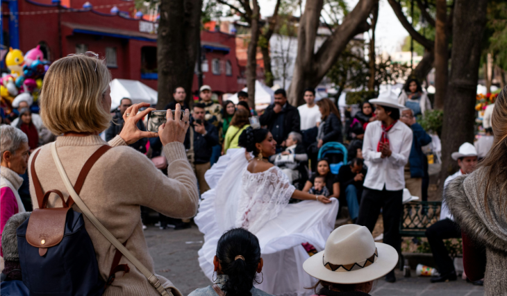 ¡Una calenda oaxaqueña GRATIS recorrerá Coyoacán por Día de Muertos! Esta será su ruta