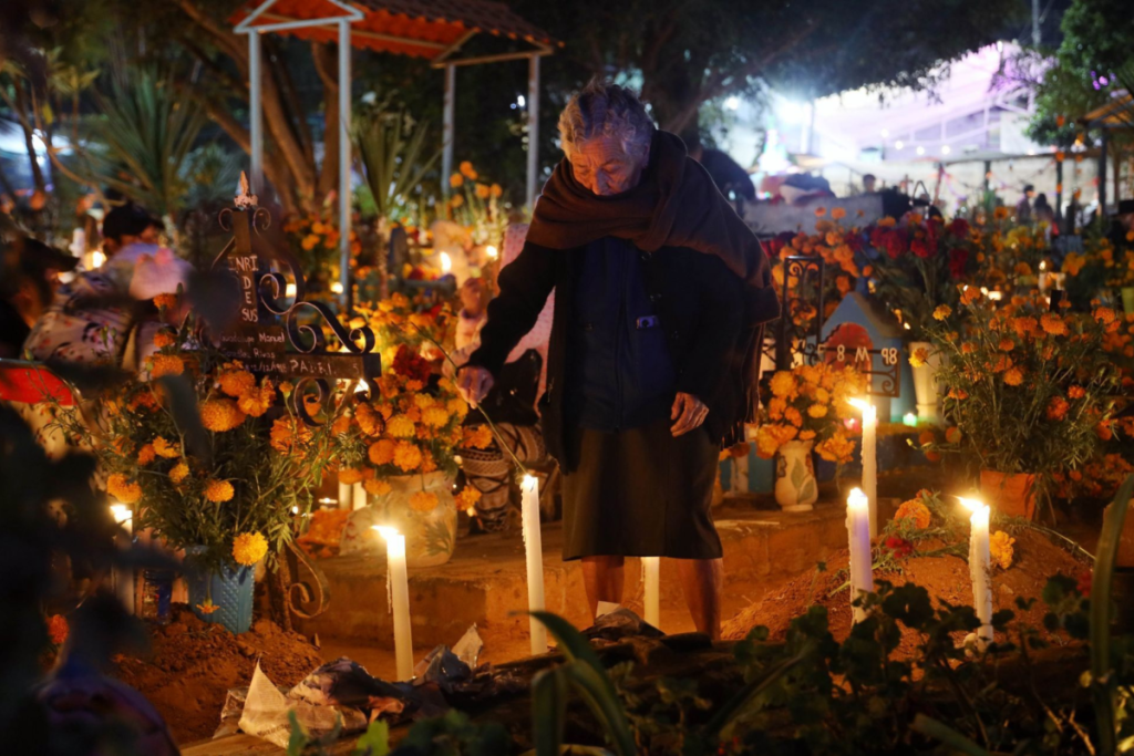 Horarios de panteones CDMX Día de Muertos 2026