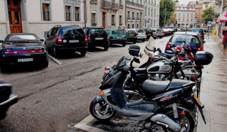 Genève : Vers une disparition des places de parking en centre-ville ?