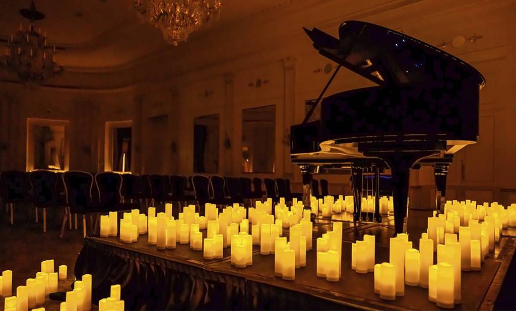 Les célèbres concerts à la bougie Candlelight débarquent au Four Seasons des Bergues, le plus ancien hôtel de Genève face aux Alpes