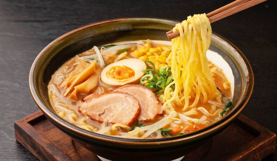 Aprende a preparar ramen como profesional en esta clase con degustación