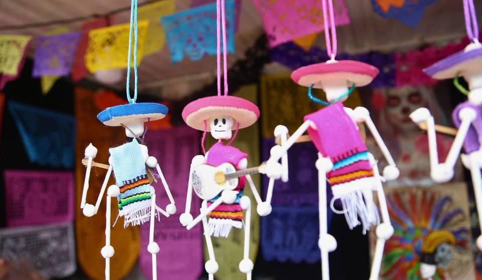 Feria del Cartón 2025 en Guadalajara: todo lo que necesitas para tu altar de Día de Muertos