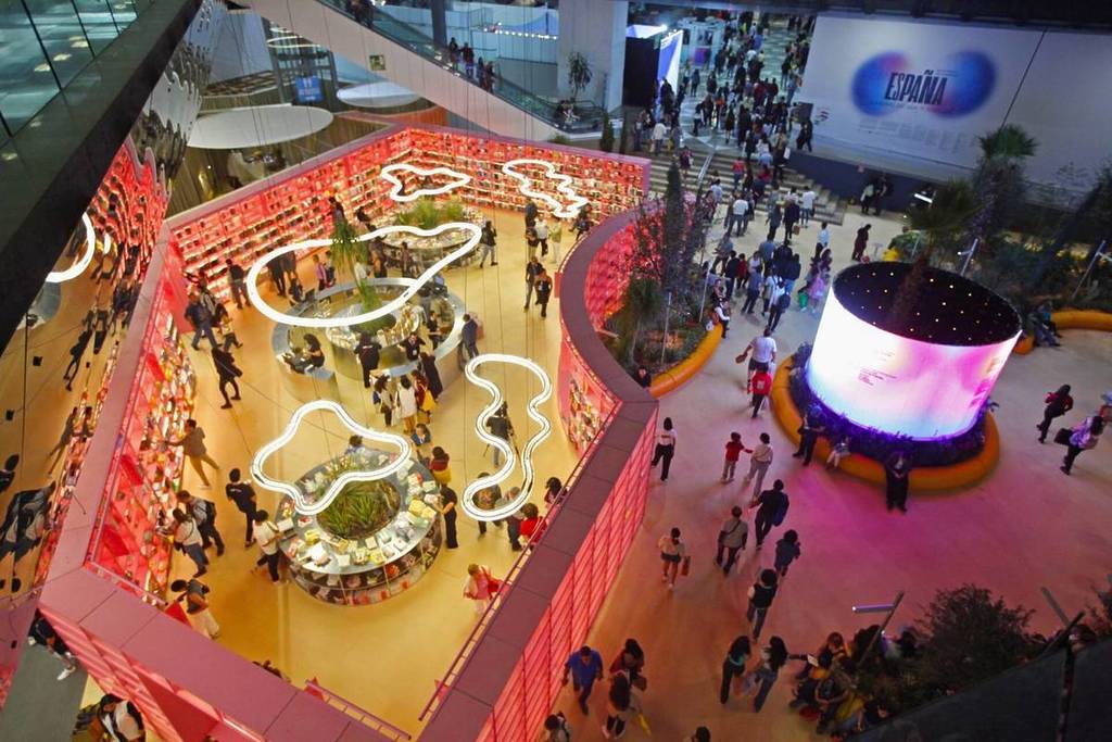 Todo sobre la FIL Guadalajara 2025 — programa, horarios y actividades imperdibles para los amantes de los libros