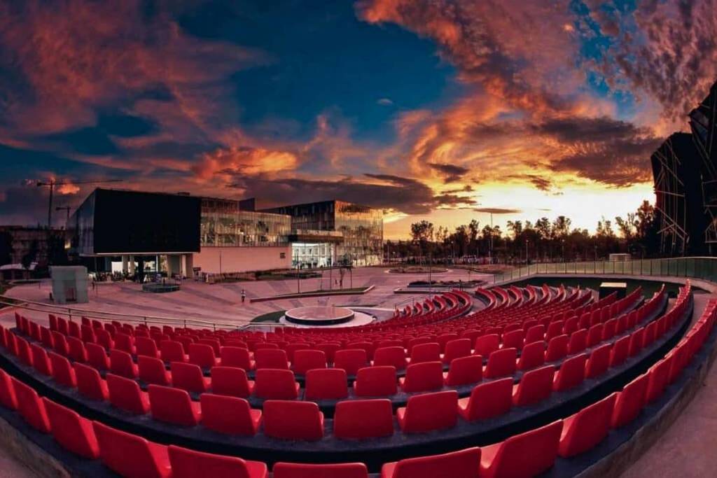 Calendario pantalla bicentenario 2025