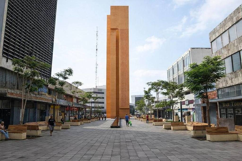 monumentos más odiados guadalajara