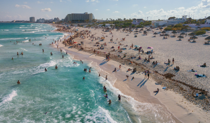 Vacaciones en México 2027: cómo conseguir 34 días de descanso usando solo 13 días de vacaciones