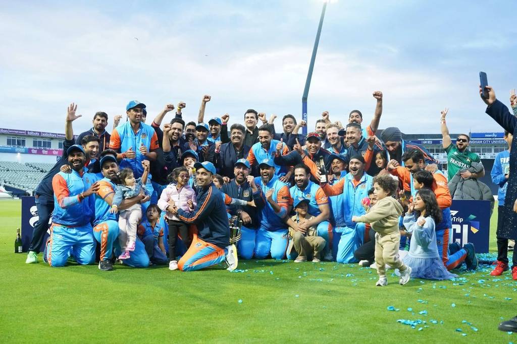 Don’t Miss The Cricket Match Of The Summer – See The World Championship of Legends In Leeds