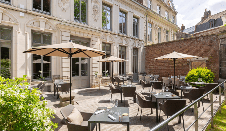 Le 49R : un nouveau restaurant avec terrasse se cache rue Royale !