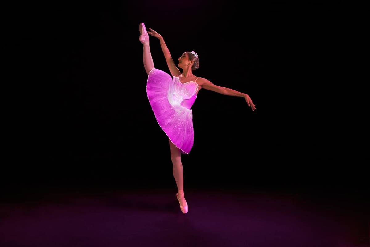 Danseuse en pleine représentation pour Ballet of Light - La Belle au Bois Dormant