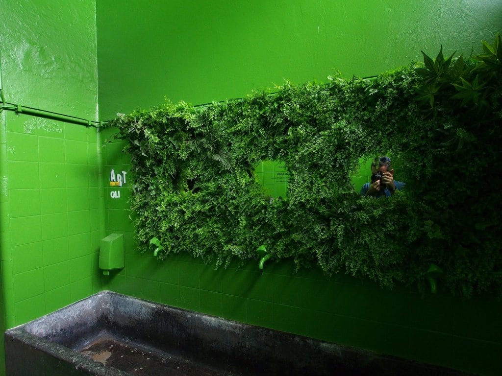 toilettes à la LX Factory