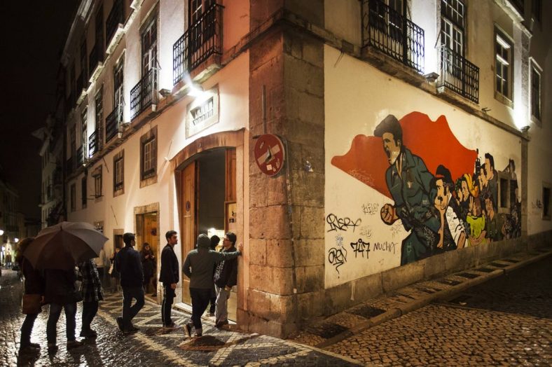 Guy Rua Art Galleries In Lisbon, The Essential Guide