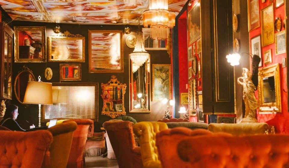 Erotismo Con’vida: conversas, pole dance e concertos na Pensão Amor