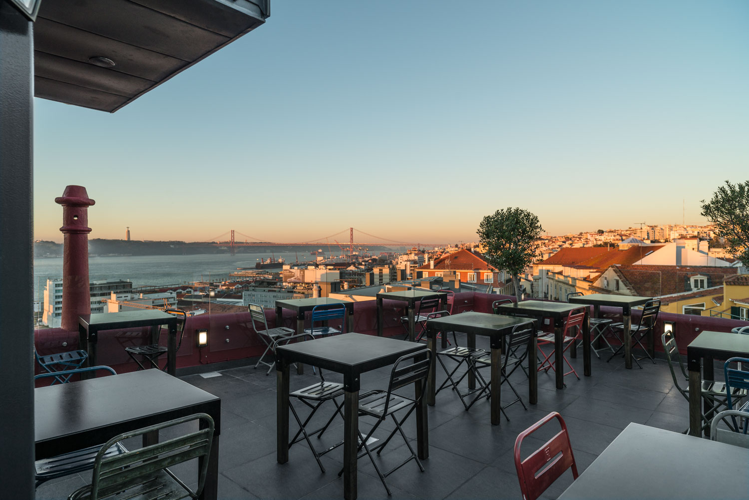 Os melhores rooftops em Lisboa para beber um copo e petiscar Lisboa