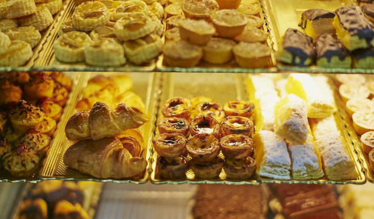Do clássico Bolo de Arroz ao incontornável Pastel de Nata: os 10 doces tradicionais repletos de nostalgia que tem mesmo de provar nas pastelarias lisboetas