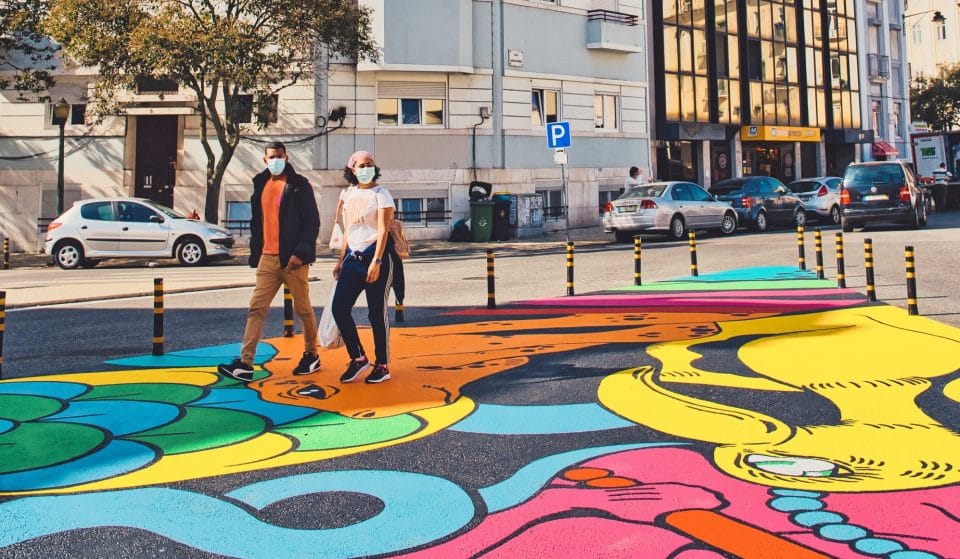 A arte urbana saiu dos muros para o chão, em Arroios