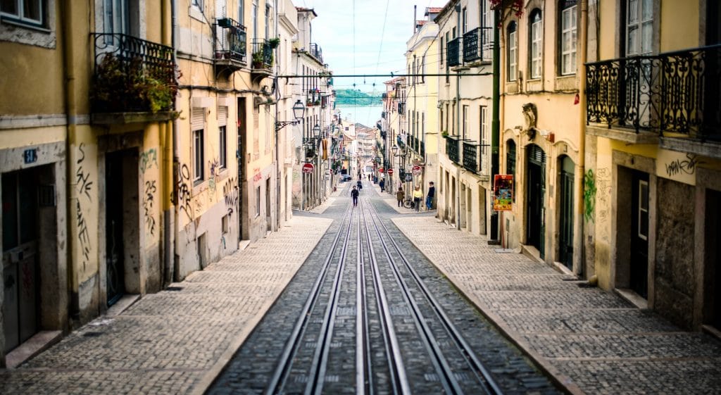 Esta rua em Lisboa é uma das mais bonitas do mundo