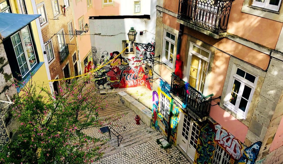 Escadinhas de São Cristóvão, onde o Fado é homenageado