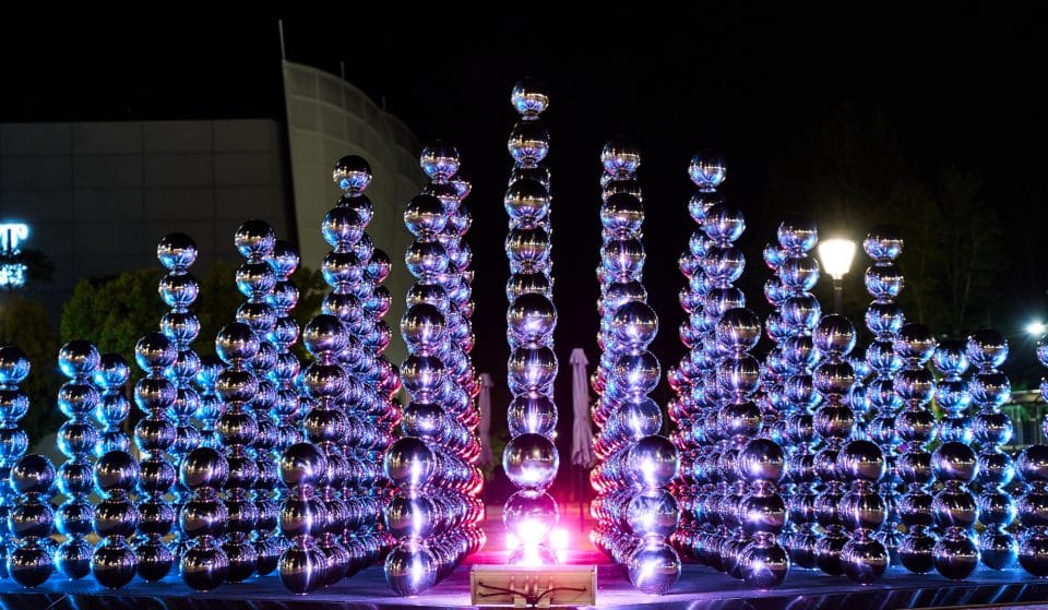 O artista francês Cyril Lancelin traz as suas mais recentes obras de arte da série “Half Pyramid” a Portugal