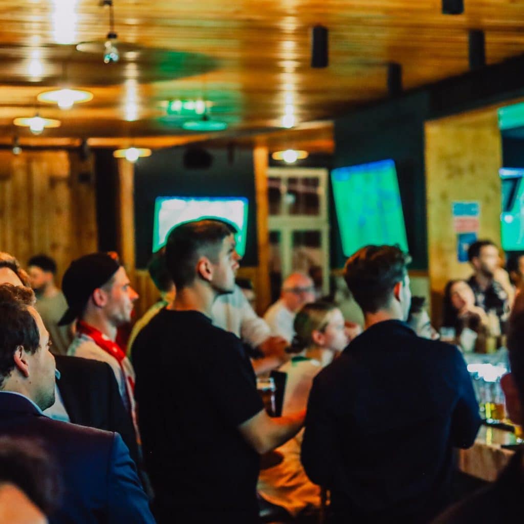 guardare il calcio al The Couch Sports Bar