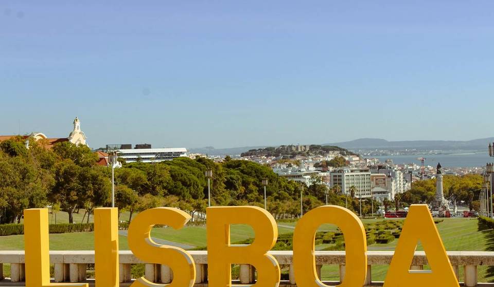 Il profumo delle caldarroste è arrivato a Lisbona: ecco la guida essenziale per godersi il novembre in città