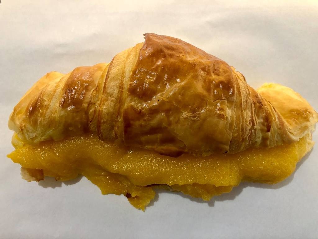 croissant na pastelaria benard
