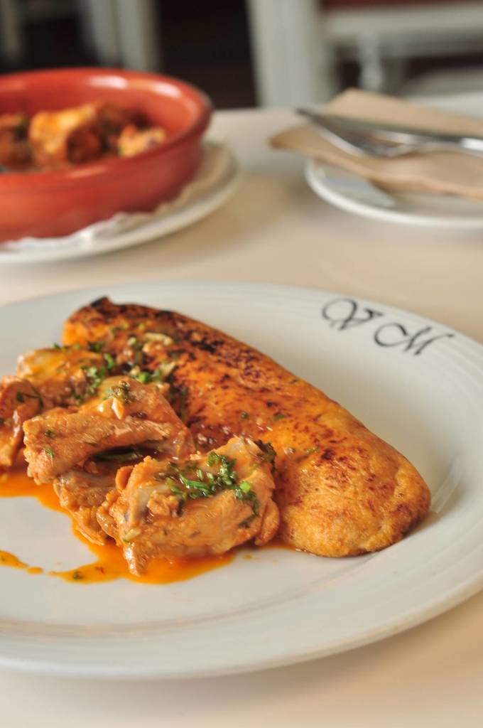 Carne d’Alguidar con Migas de Poejo al Velho Mirante