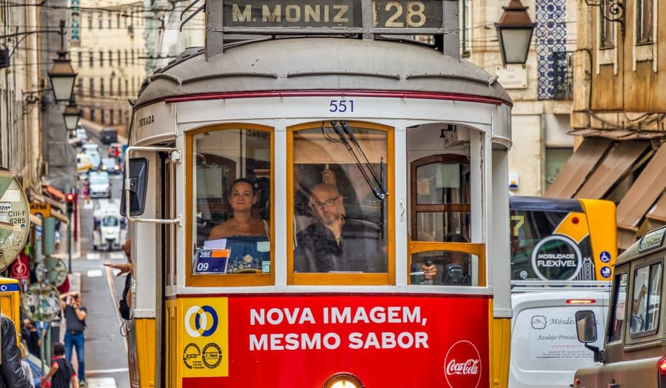 Lisboa já oferece transportes públicos gratuitos a estudantes residentes até 23 anos de idade
