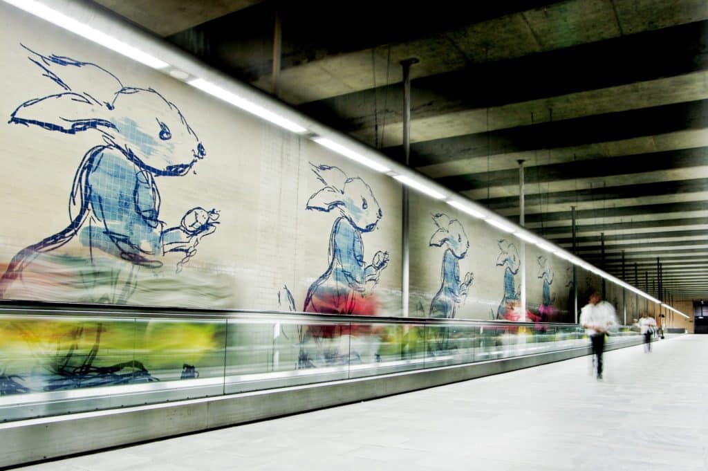 stazione della metropolitana a Lisbona, C'è musica in fondo al tunnel