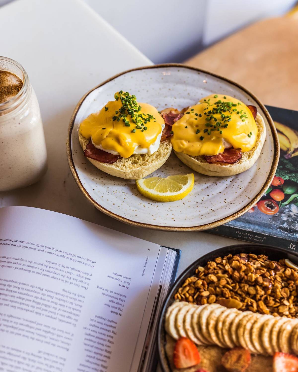 ovos benedict no nicolau café lisboa