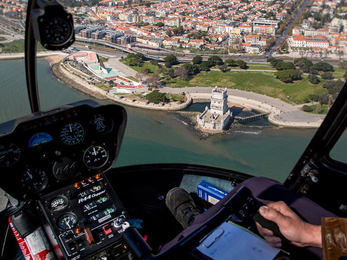 experiência imersiva em lisboa de helicóptero