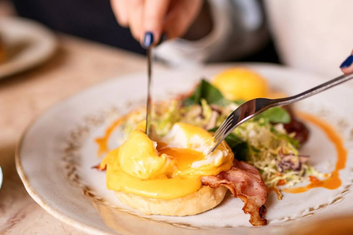 pequenos-almoços em lisboa, ovos benedict no jac brunch