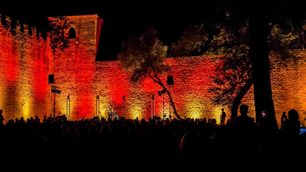 feste di strada al castello di São Jorge