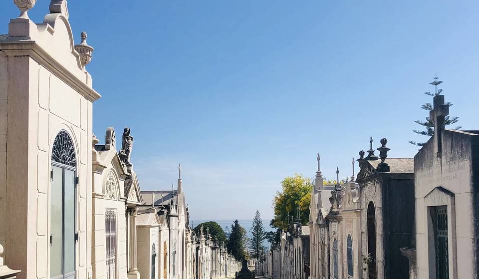 Cemitérios de Lisboa com horário alargado nos primeiros dias de novembro