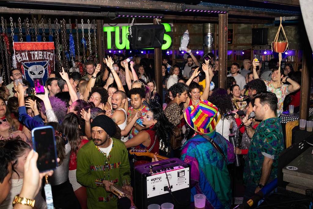 bloco de frevo Boi Tabaco no carnaval de Lisboa