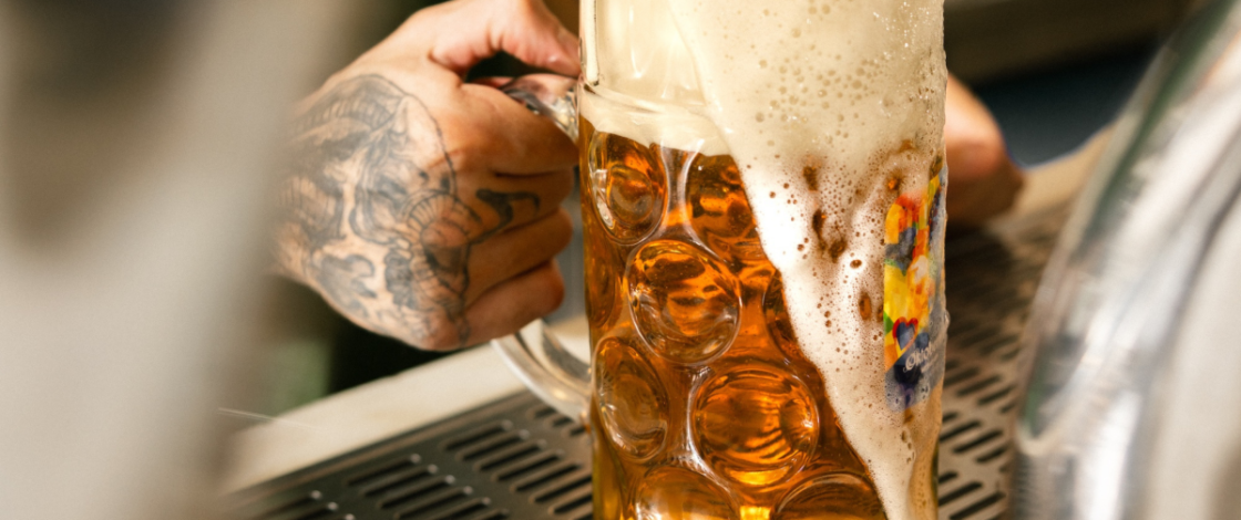 Oktoberfest em Lisboa: entre copos e música ao vivo grátis, a atmosfera festiva 