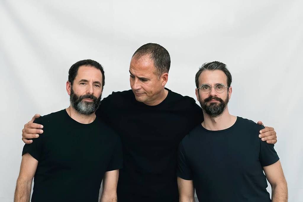 Miguel Góis, José Diogo Quintela e Ricardo Araújo Pereira, do podcast de comédia Assim Vamos Ter De Falar de Outra Maneira
