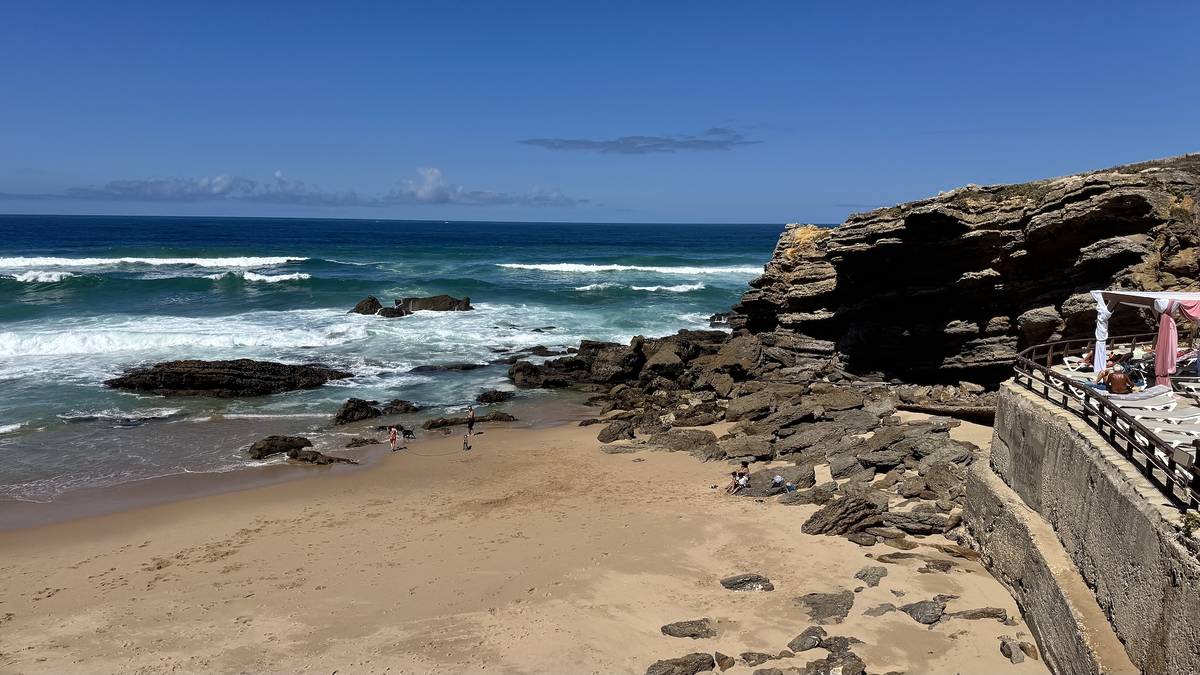 um dia na piscina de água salgada do arriba guincho