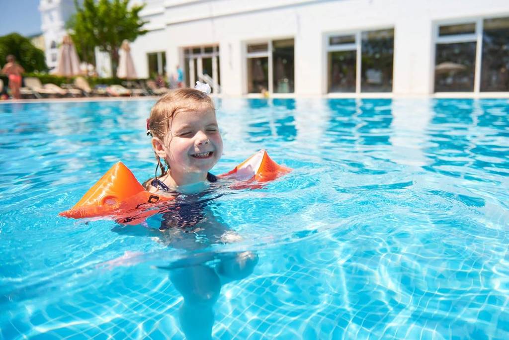 Há um novo complexo de piscinas - o Salina Splash, na Moita