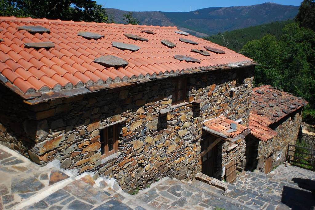 Chiqueiro é apenas um de muitos nomes de terras estranhos em Portugal