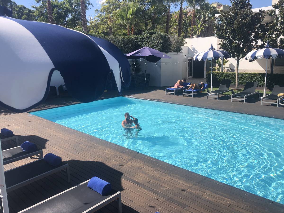 hotéis com piscinas abertas ao público em lisboa, piscina do palácio do governador