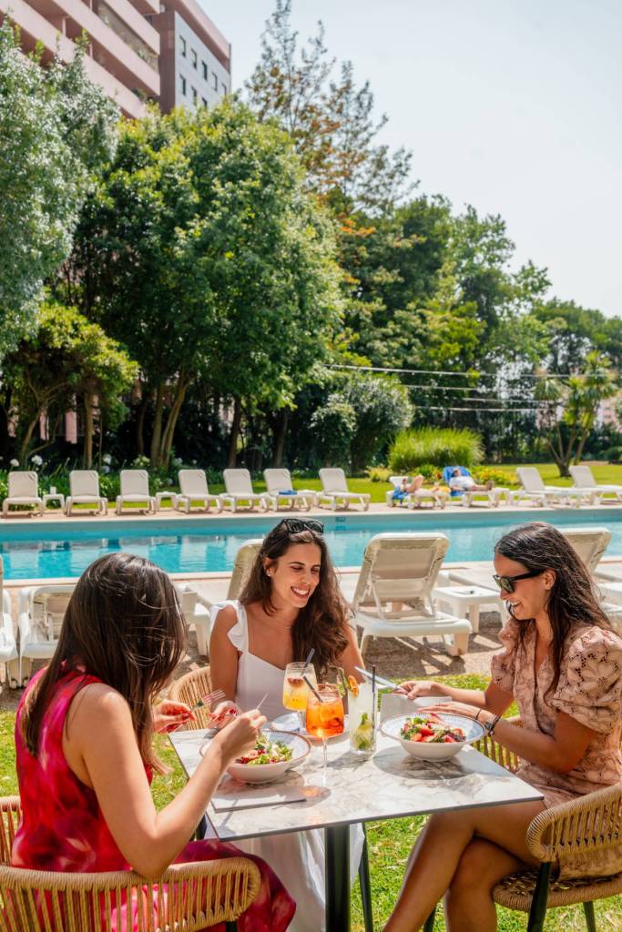 Pool brunch at the Marriott Hotel