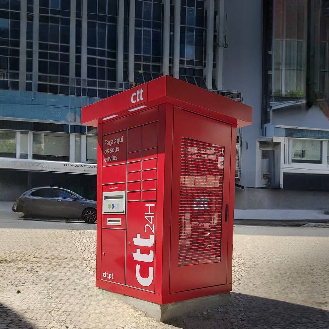 Modern CTT mailboxes