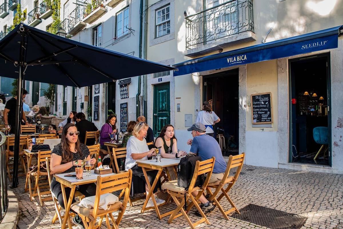 restaurantes com esplanada em lisboa, gastrobar vila bica