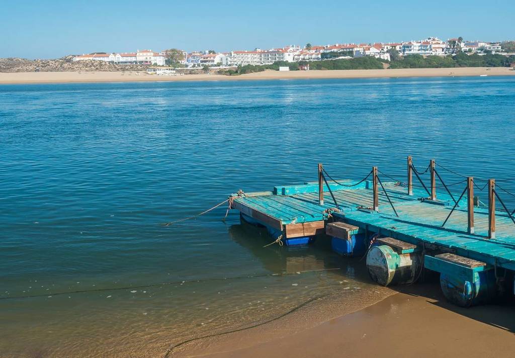 Praia das Furnas, perto de Vila Nova de Mil Fontes