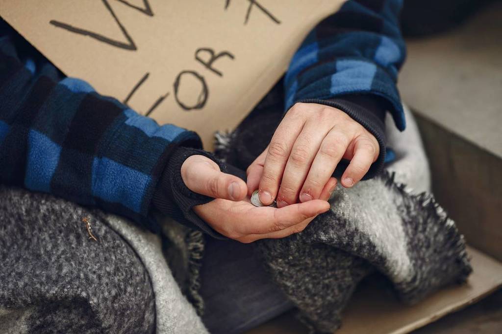 Ajudar pessoas em situação de sem-abrigo é uma forma de voluntariado em Lisboa